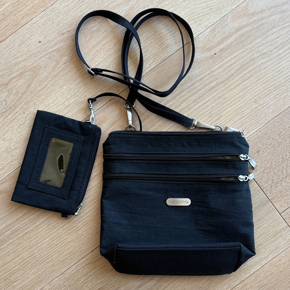 🦄 Baggallini Black Adjustable Bag with matching pouch